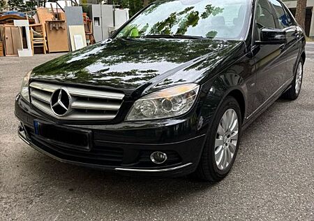 Mercedes-Benz C 200 CGI BlueEFFICIENCY Autom. -