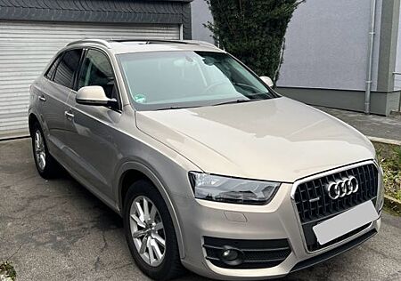 Audi Q3 2.0 TFSI Automat. Allrad - Pano, El. Sitze