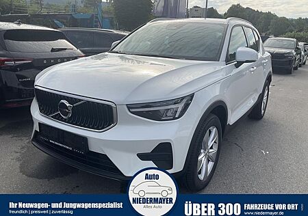 Volvo XC 40 XC40 B3 Mild-Hybrid Core, AHK, Navi, LED, Winter