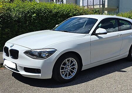 BMW 114i 2. Hand / TÜV 08/2026 / Fahrbereit / Top