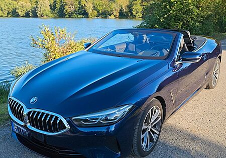 BMW 840i xDrive, 245 kW, Cabrio, B & W, Garantie
