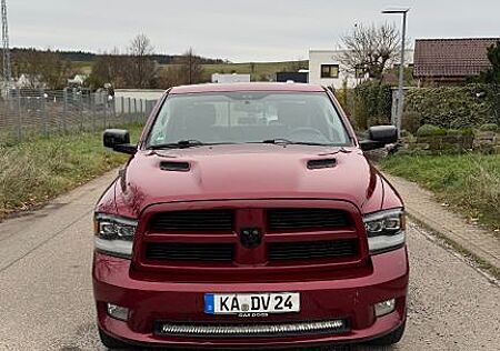 Dodge RAM 1500 V8 Hemi Heckantrieb