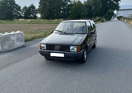 Fiat Uno Oldtimer mit TÜV 08/26