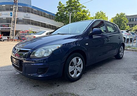 Hyundai i30 Edition+ KLIMA-SERVO-ZV-NAVI-TÜV-NEU