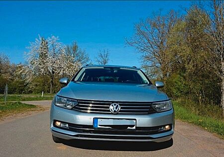 VW Passat Volkswagen 2.0 TDI SCR 140kW DSG 4MOT Comf. Vari...