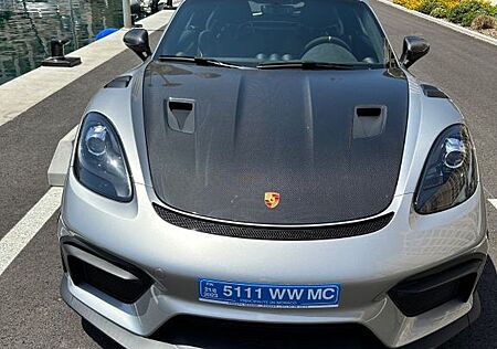 Porsche Cayman GT4 RS