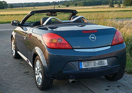 Opel Tigra Twintop 1.8 - 125 PS - TÜV neu - 8fach