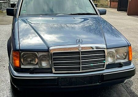 Mercedes-Benz 230 , W124 - top, Sammlerauto