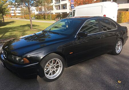 BMW 520i Exclusive Exclusive