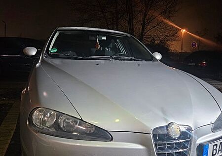 Alfa Romeo 147 1.9 JTDM 8V -