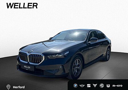 BMW 520d xDrive Pano KomfSi Standhz 360° AdapLED DA
