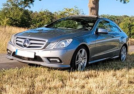 Mercedes-Benz E 500 Coupé AVANTGARDE NAPPA TÜV NEU