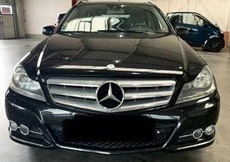 Mercedes-Benz C 250 CDI T AVANTGARDE Navi+Leder+AHK+Eu5