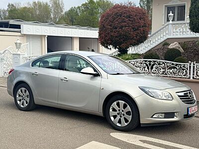 Opel Insignia A Lim. Edition 4x4