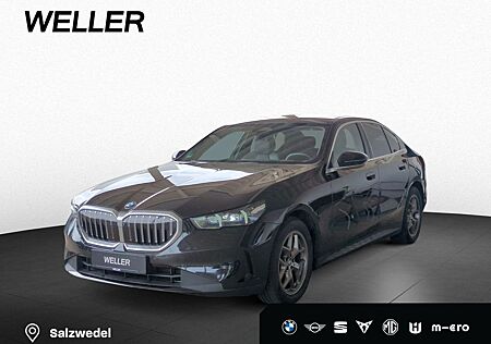 BMW 520i Lim Aut. H/K,LivePro,Adapt.LED,PA+,DA,360