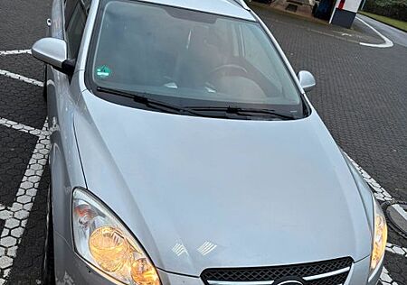 Kia Cee'd / Ceed Sporty Wagon 1.4 CVVT LX LX