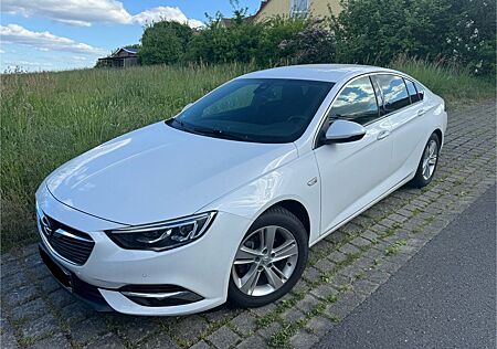 Opel Insignia GS Business Innovation weiß Benziner