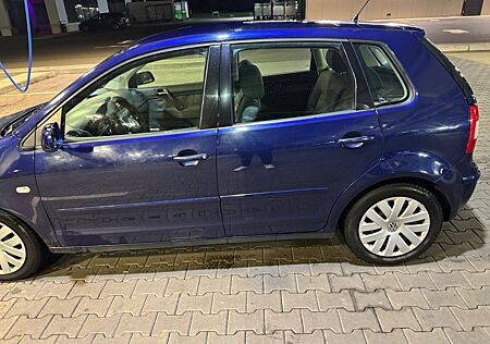 VW Polo Volkswagen 1.4 55kW Basis