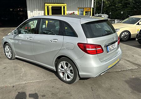 Mercedes-Benz B 220 B -Klasse, 4Matic,Klima,servo,Euro6,usw.