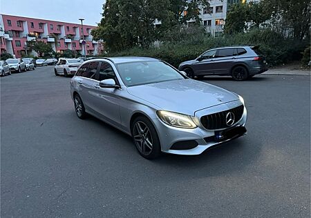 Mercedes-Benz C 200 d T Autom. -
