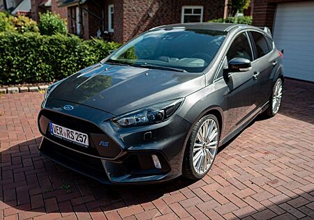 Ford Focus RS 2,3 EcoBoost 257kW Allrad *WINTERPAKET*