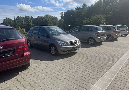 Mercedes-Benz B 150