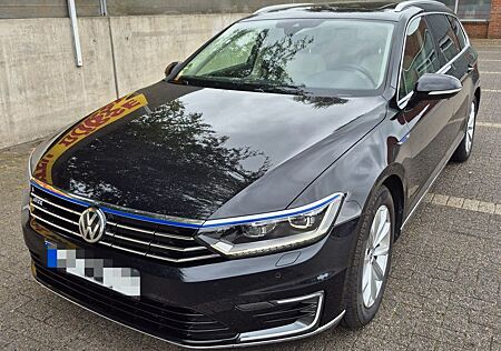 VW Passat Variant Volkswagen 1.4 TSI ACT DSG Highline Vari...