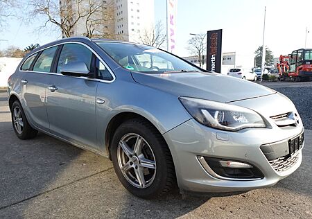 Opel Astra J Sports Tourer Innovation+NAVI+SITZHEIZUN