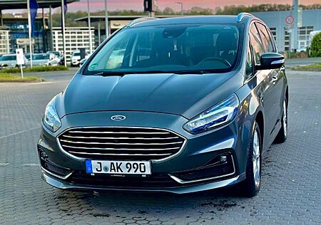 Ford S-Max 2,0 110kW Titanium Auto 7 Sitzplätze