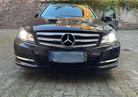 Mercedes-Benz C 220 CDI T BlueEFFICIENCY AVANTGARDE AVANTGARDE