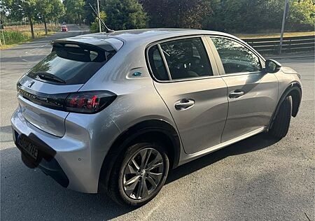 Peugeot 208 Elektromotor 136