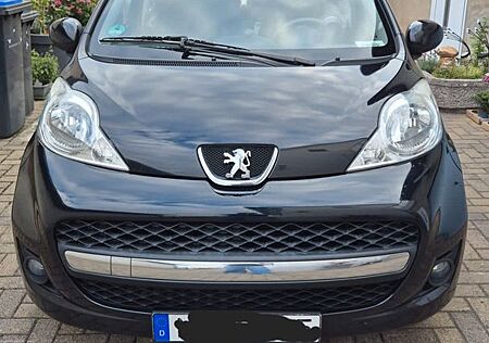 Peugeot 107 Black & Silver Edition