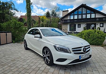 Mercedes-Benz A 180 -