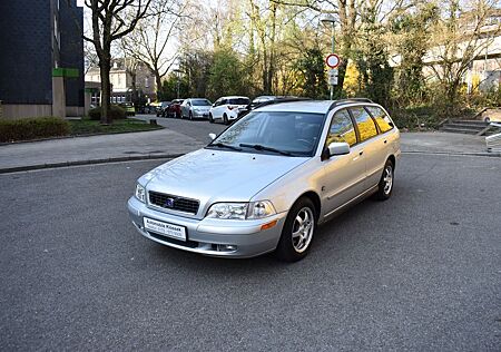 Volvo V40 1.8 Automatik, Leder, Zahnriemen neu