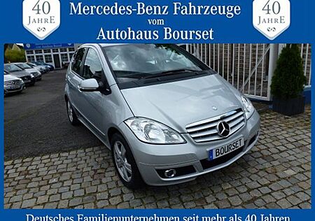 Mercedes-Benz A 160 AVANTGARDE Autom-Klima-erst 30.000KM Sitzh