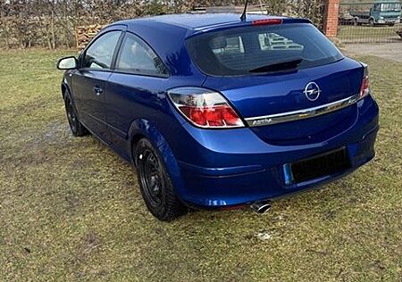 Opel Astra GTC 1.6 Twinport 77kW GTC