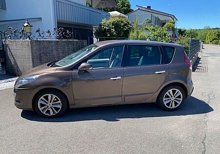 Renault Scenic Luxe 2.0 16V 140 CVT Luxe