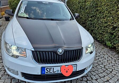 Skoda Superb 2.0 TDI Green tech Ambition Combi Amb...