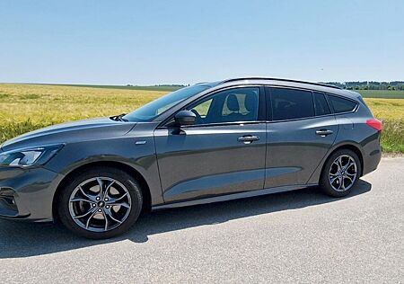 Ford Focus 1,0 EcoBoost 92kW ST-Line Turnier ST-Line