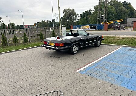 Mercedes-Benz 560 560SL V8 1987 First Paint zero rust ,oryginal
