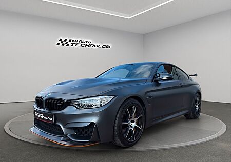 BMW M4 GTS Edition 700 Carbon wheels and brakes