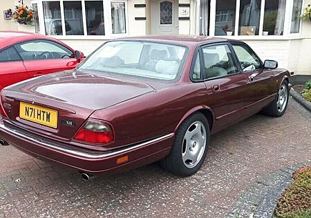 Jaguar XJR XJR6 at 50% REDUCED PRICE,SEHR GEPFLEGT!ca15k GB