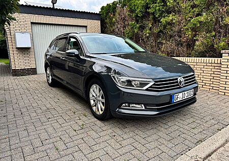 VW Passat Variant Volkswagen 2.0 TDI DSG Comfortline Varia...