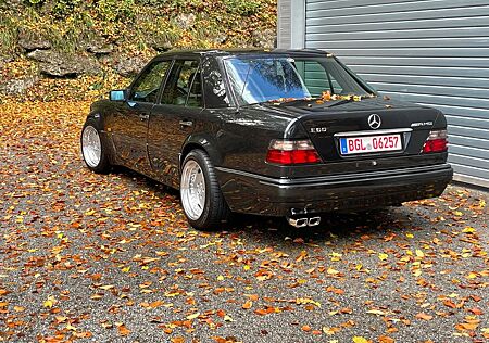 Mercedes-Benz E 60 AMG , W124, 78.000 KM, Sammler-Ikone