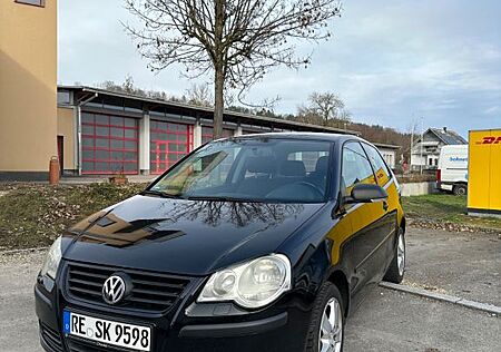VW Polo Volkswagen 1.4 Tour *Sitzheiz./Einparkhilfe/Tempomat