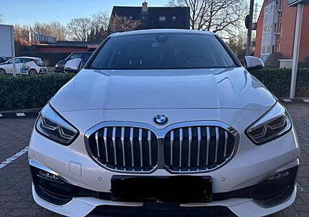 BMW 116i Luxury Line Luxury Line