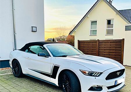 Ford Mustang 2.3 EcoBoost Auto -