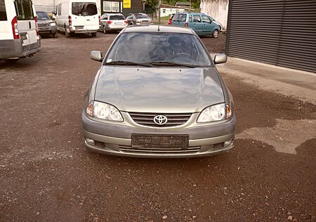 Toyota Avensis 1.8 linea terra