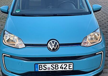 VW e-up! Volkswagen e-up! Batteriezertifikat Winterpaket DAB Klima