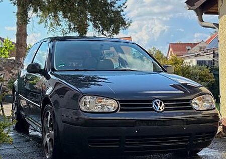 VW Golf Volkswagen 1.4 Basis